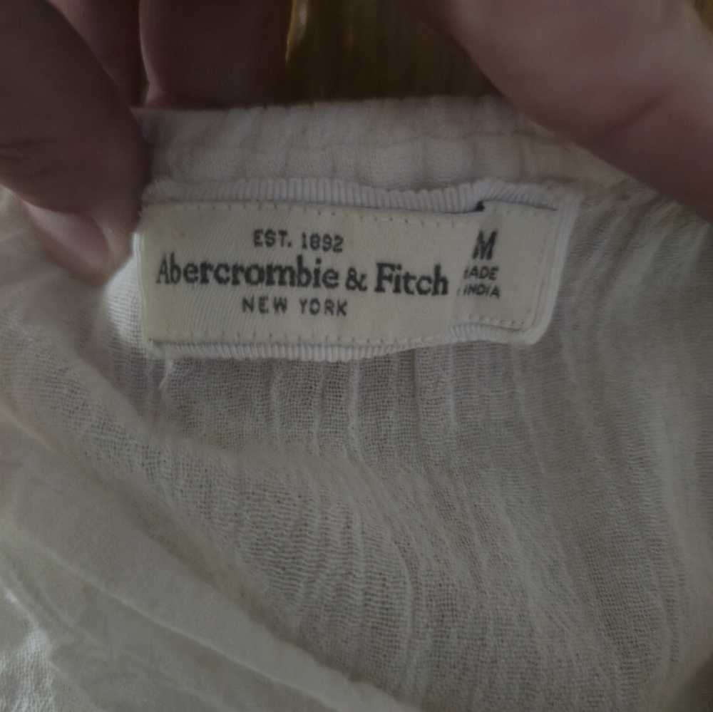 Abercrombie & Fitch Cream Top - Picture 3 of 3